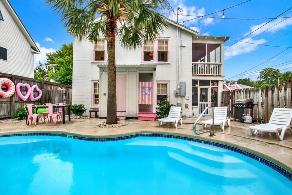 Splash Inn Lower Unit Heated Pool Walk to Beach